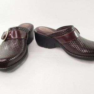 Clarks Artisan Collection Brown Leather Mules 7.5